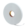 3M™ Doppelseitiges Schaumstoffklebeband 9528